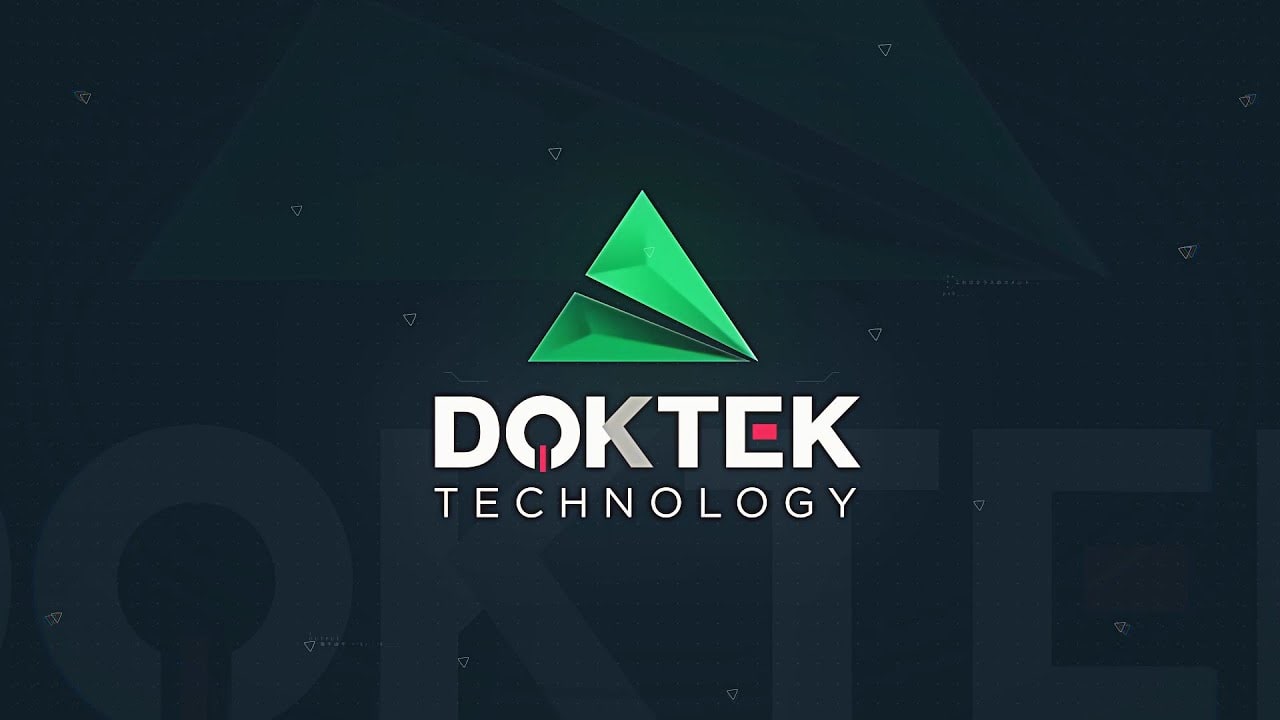 DOKTEK robotic sorting system inspecting apricots and dried figs on a processing line
