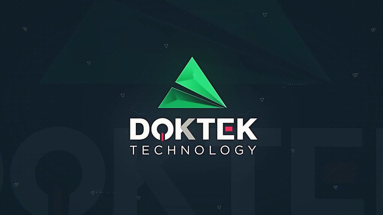 DOKTEK robotic sorting system selecting apricots and dried figs on a processing line